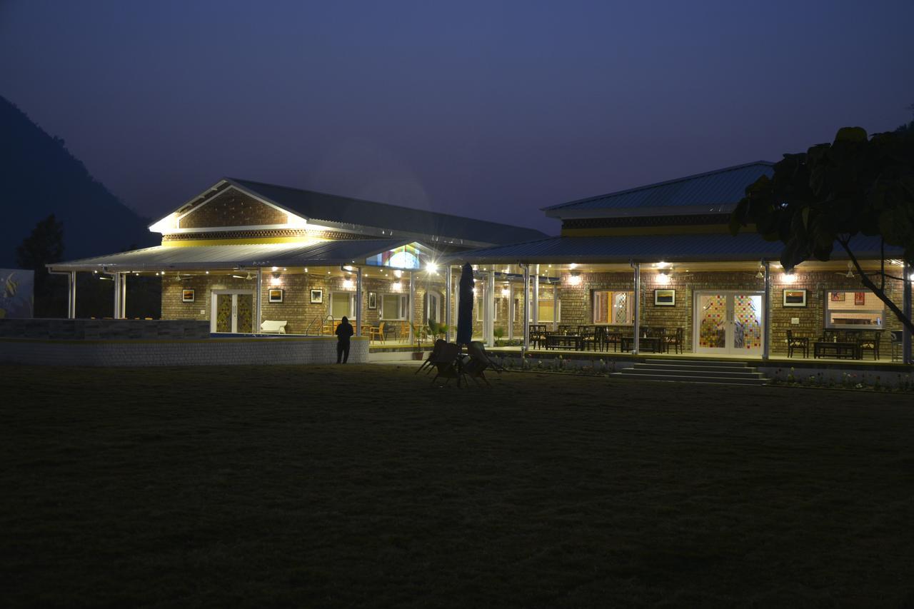 Four Banyans Spirit & Nature Resort Rāipur Exterior photo